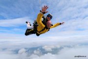 Skoki spadochronowe – poczuj mega dawkę adrenaliny