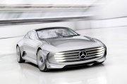 Mercedes zmieniający kształt