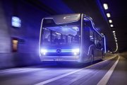 Autonomiczny autobus przyszłości od Mercedesa
