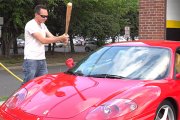 Wymiana szyby w Ferrari baseballem