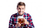 Dlaczego piwo sprawia, że jesteśmy szczęśliwi