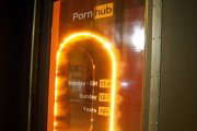 Pornhub otwiera pierwszy stacjonarny sklep