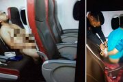 Pasażer samolotu oglądał porno nago, po czym zaatakował stewardessę