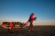 Polski podróżnik jako pierwszy człowiek w historii przeszedł samotnie pustynię Gobi