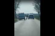 “Brawurowy” pościg dwóch radiowozów. Policjanci gonili za… rowerzystą