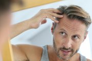 Szampon do włosów dla mężczyzny – czym się kierować przy jego wyborze?