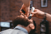 Jak dbać o brodę i ją pielęgnować? Najważniejsze zasady