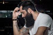 Jak dbać o brodę? Olejek do brody