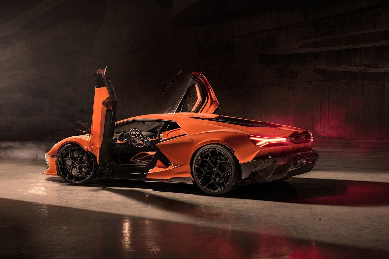 z29612223IER,Lamborghini-Revuelto