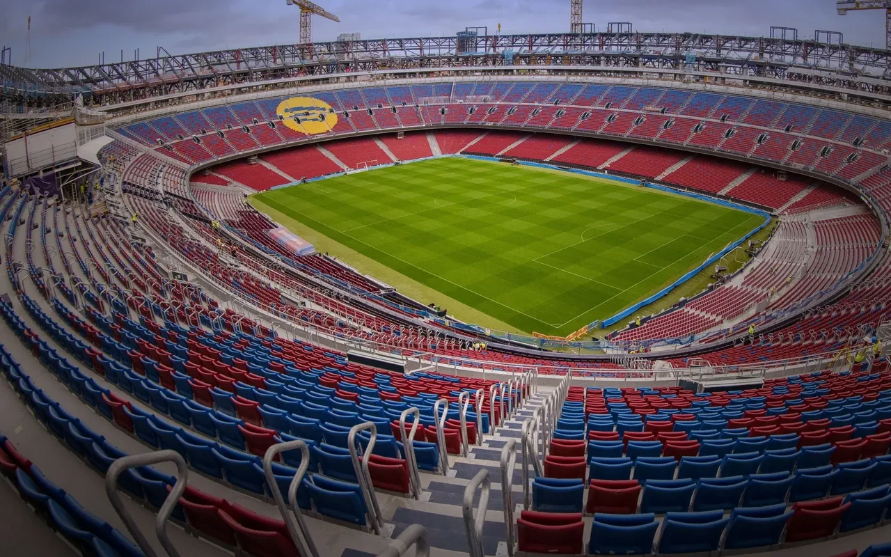 2510_FUT_MASC_Entrenament_Portes_Obertes_Web_Hero_3200x2000_01_CAT_-1x