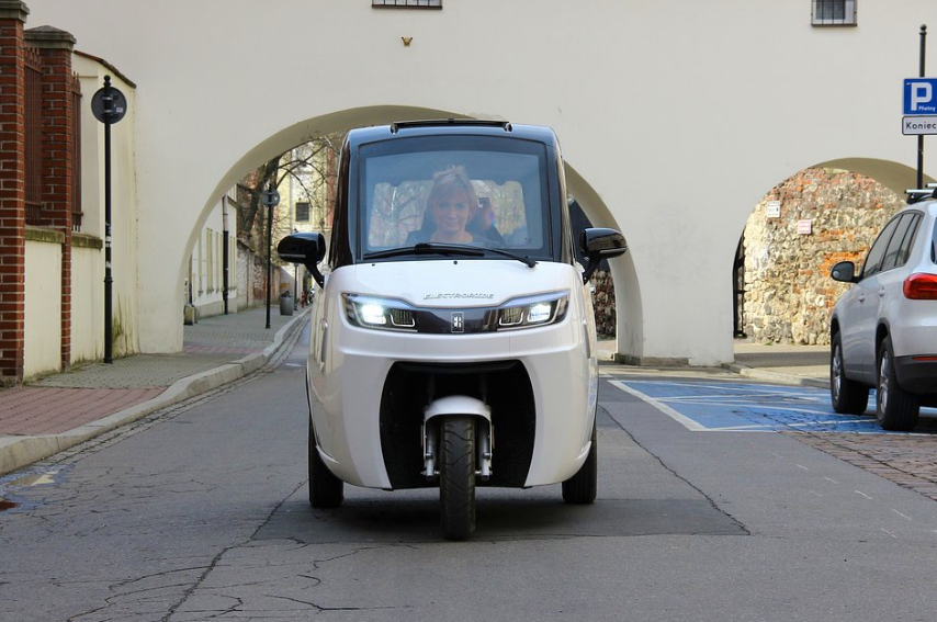 Rydwany dla emerytów zaleją całą Polskę! Też będziesz chciał się karnąć ;) Rydwany dla emerytów zaleją całą Polskę! Też będziesz chciał się karnąć ;)