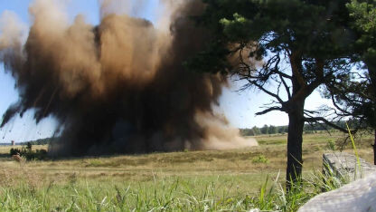 1dd-694ed26a83b01a8c92ce73feb85bbeca_77aa02 1dd-694ed26a83b01a8c92ce73feb85bbeca_77aa02