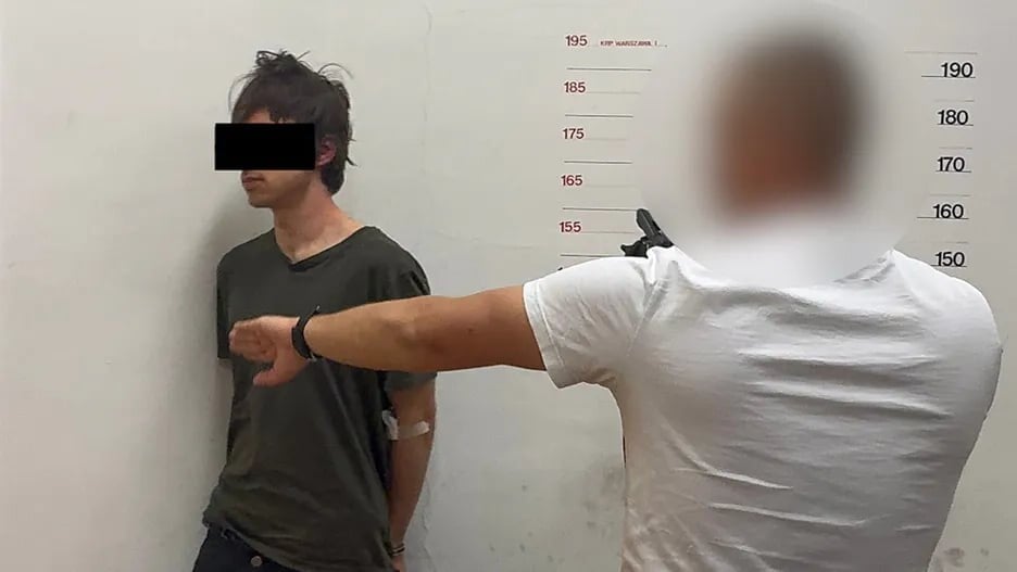 99ad8ae4-5fbc-4627-b60c-c649b3a0eb5a 99ad8ae4-5fbc-4627-b60c-c649b3a0eb5a