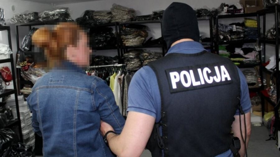 96c1534b-5432-4aef-aebd-7dfe099b6ef5 96c1534b-5432-4aef-aebd-7dfe099b6ef5