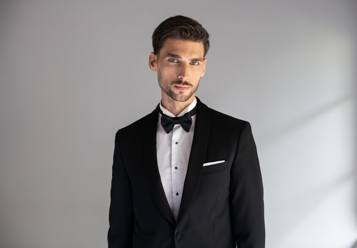 biala-meska-koszula-na-jakie-okazje