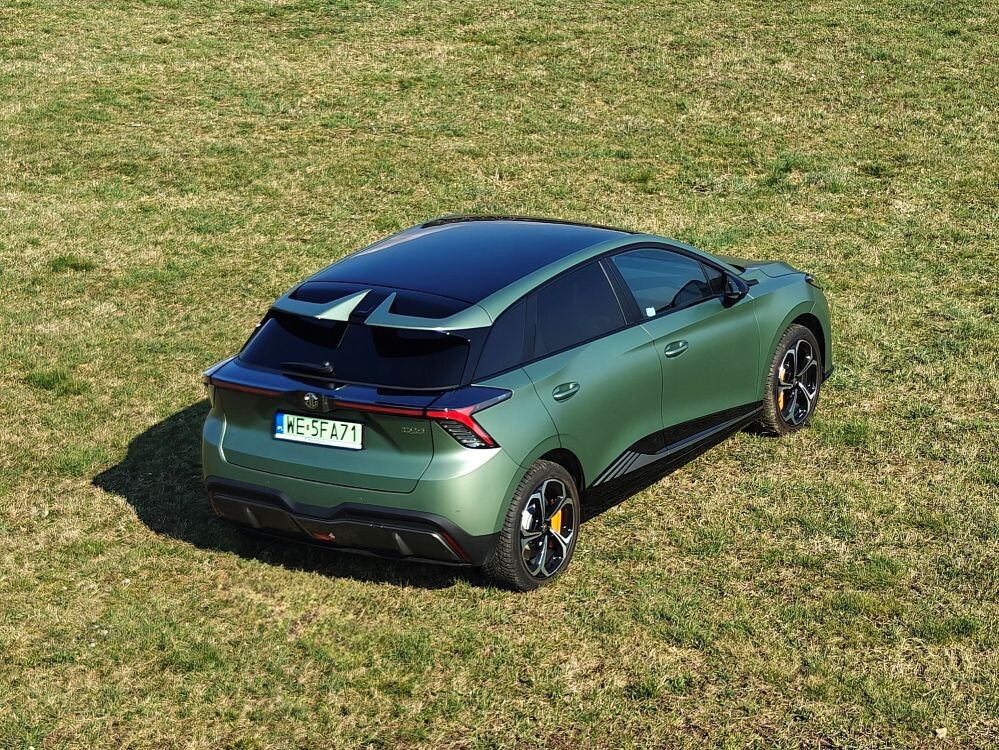 mg9.jpg mg9-7e1ac379660f2f9a0fa6a82dd4da2b10_1926d3