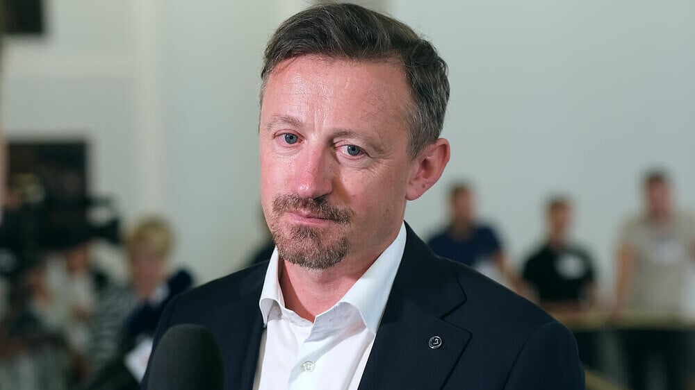 d065525d-7c6e-4e48-94bd-1cbe741db0af