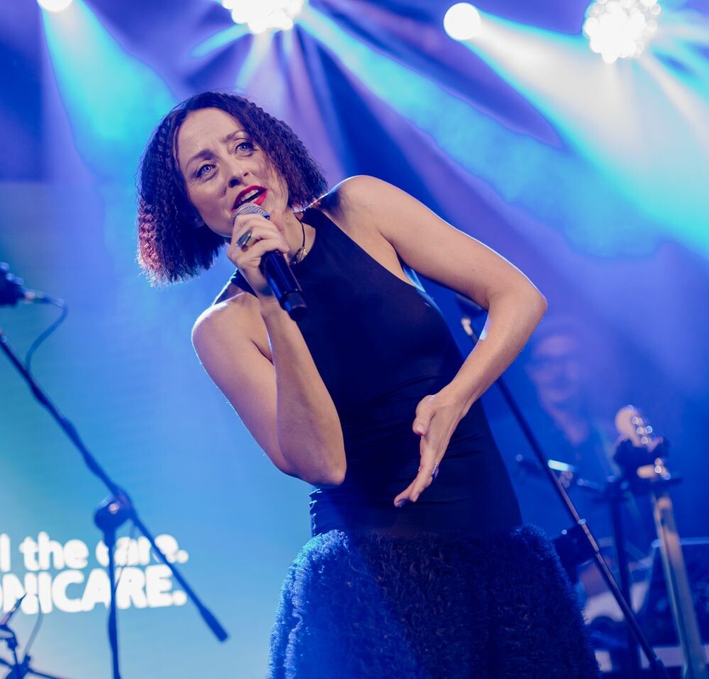 2PHILIPS SONICARE.jpg 2philips-sonicare-457183c48d261c992e6c564b6698bfa6_43a402