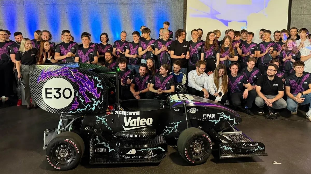 7a8bb51a-00af-4098-ad34-ff12b4e94972-068d738995006bd0e7b41e309f9a8331_5c0ec1 7a8bb51a-00af-4098-ad34-ff12b4e94972-068d738995006bd0e7b41e309f9a8331_5c0ec1