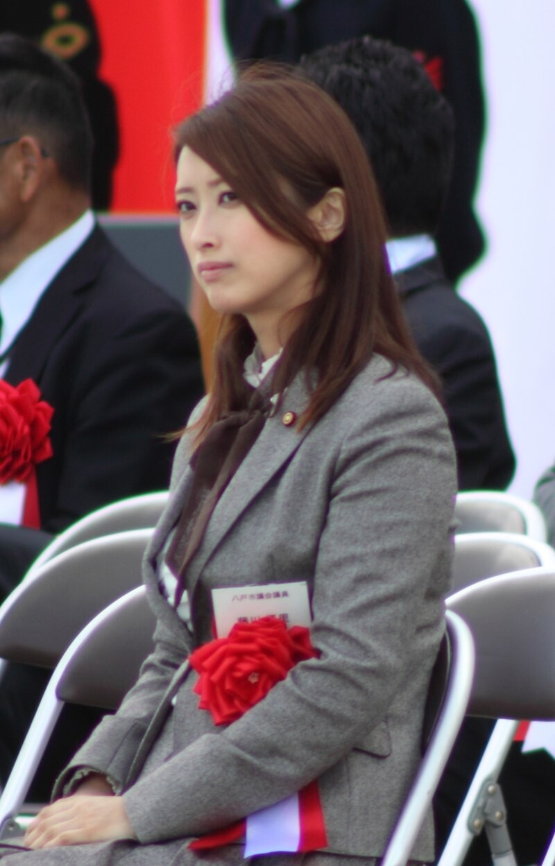 yuri-fujikawa-3e6b4bc1cddc024a1379b6f1f50b5825_d87dde