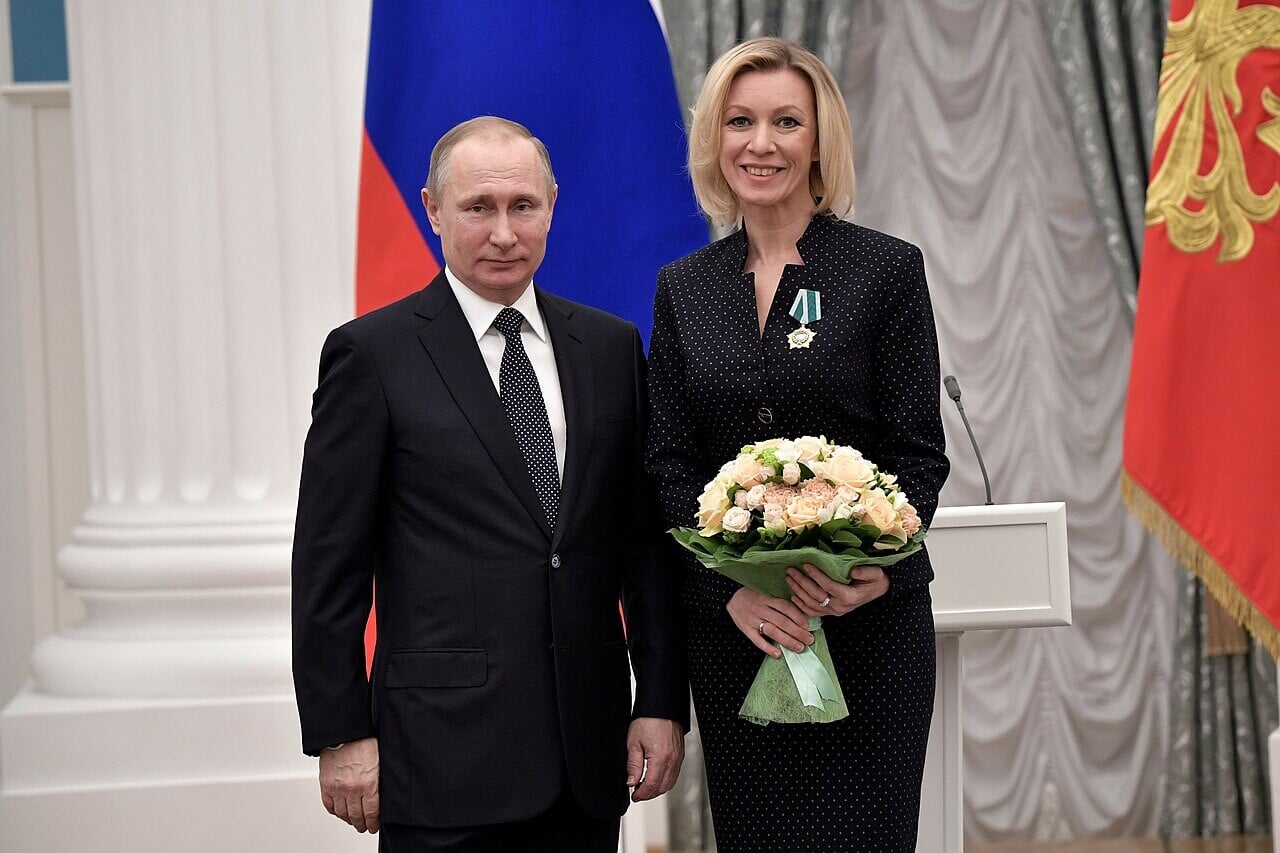Vladimir_Putin_and_Maria_Zakharova_(2017-01-26) Vladimir_Putin_and_Maria_Zakharova_(2017-01-26)