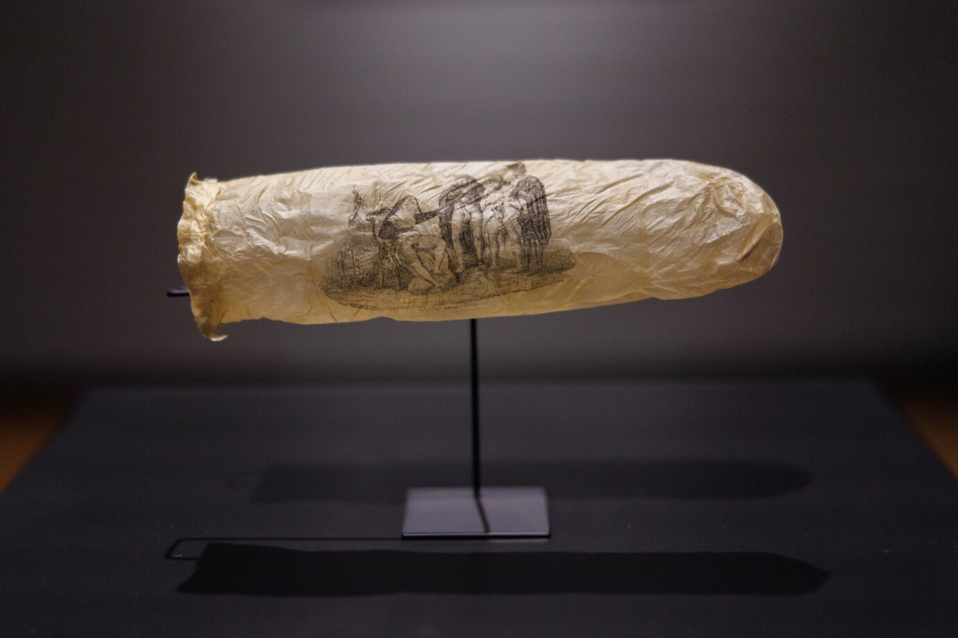 rijksmuseum-condom-display-1a99bc405cb5e79843408ca65a195b14_b3c438 rijksmuseum-condom-display-1a99bc405cb5e79843408ca65a195b14_b3c438