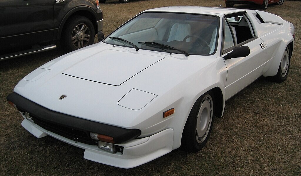 1024px-Lamborghini_Jalpa_front_(cropped).jpg 1024px-lamborghini-jalpa-front-cropped-08bcff5e38db3d735de52c6a9dde438b_2a722d