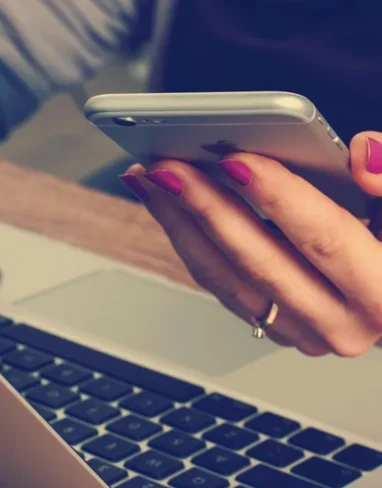 698a0979565e8-060815670771