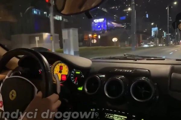 91137893-85b9-42a9-b79f-daf7ba0dea46