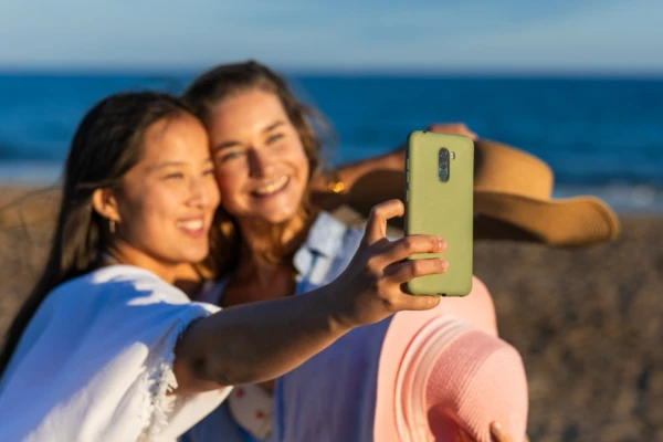 kiedy-warto-wymienic-stare-etui-na-telefon-na-nowy-model