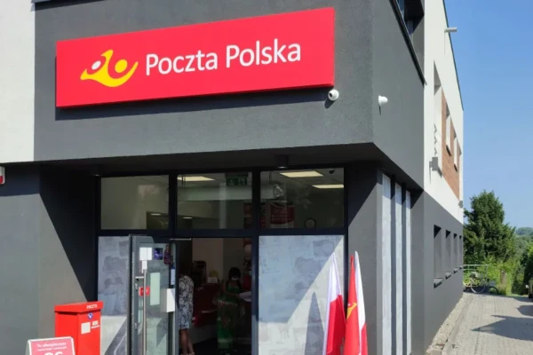 6977c79400690-592f773e0d2e