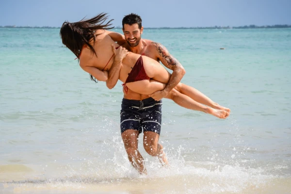 ffn-santana-metcalfe-bac-exc-112913-51274830-af6c1e5c9de591951306f550991bf0a4_b71a73