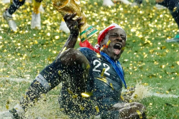 40d7c3a8-1ef4-43de-82f8-702ce1d6e10a 40d7c3a8-1ef4-43de-82f8-702ce1d6e10a