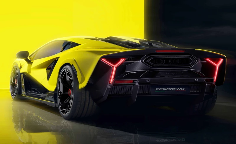Lamborghini Fenomeno 3-4 Rear 1_1