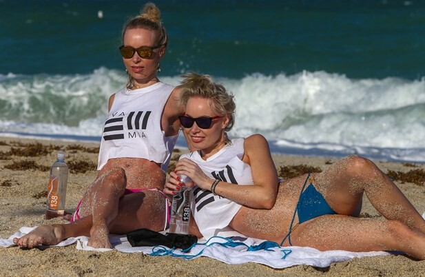 ffn-fahler-twins-138-1-miamipixx-113015-51919362-3fe9b6760bb21c429f1dcc918826093a_bd5722 ffn-fahler-twins-138-1-miamipixx-113015-51919362-3fe9b6760bb21c429f1dcc918826093a_bd5722