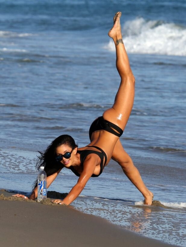 ffn-fit-val-bac2-052115-51750339-midres-8166a5d16962c5cc8d8e07859c345fce_0e3ce2 ffn-fit-val-bac2-052115-51750339-midres-8166a5d16962c5cc8d8e07859c345fce_0e3ce2