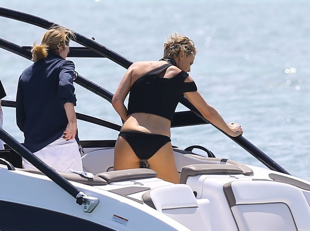 ffn-theron-beach-inf-vemmpixx-031914-51360120-0d77082f650aa34063a74206c0857cf7_c2e39e