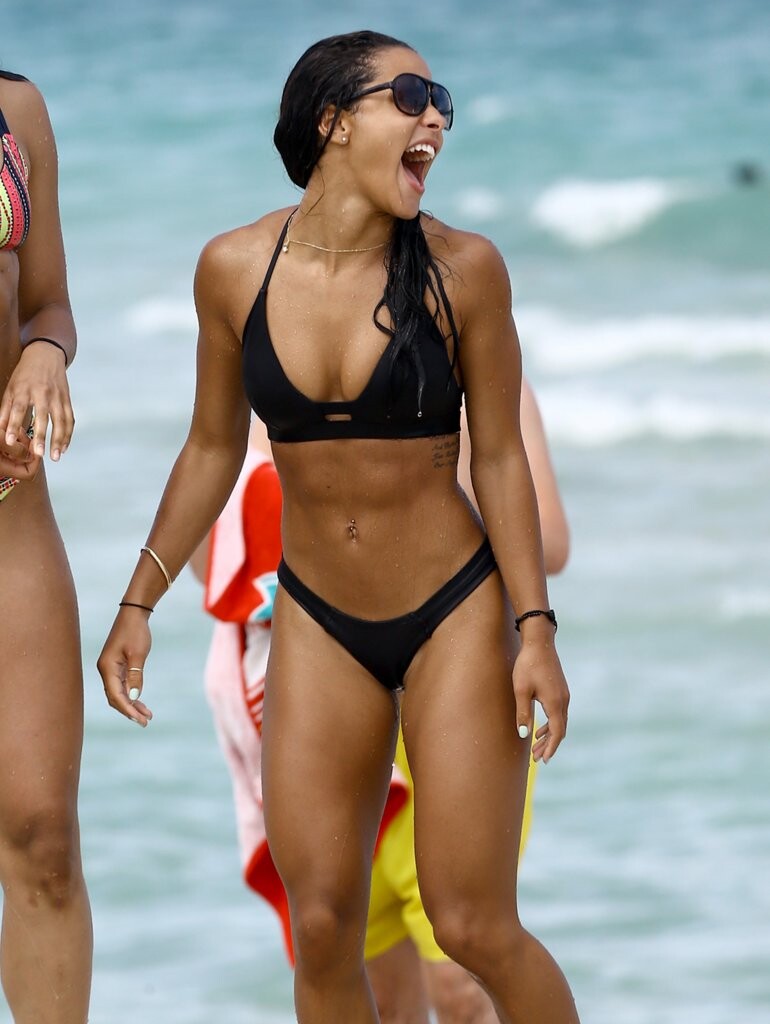 ffn-vem-mahone-austin-060416-52081570-midres-0348b323c5c58f051cc653b1a93769ab_c05bde ffn-vem-mahone-austin-060416-52081570-midres-0348b323c5c58f051cc653b1a93769ab_c05bde