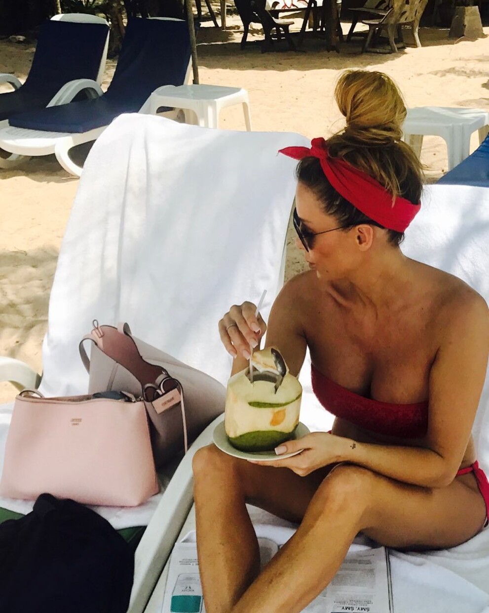 2-864b89d89246701a39743fd46ad35a80_b6b5fa 2-864b89d89246701a39743fd46ad35a80_b6b5fa