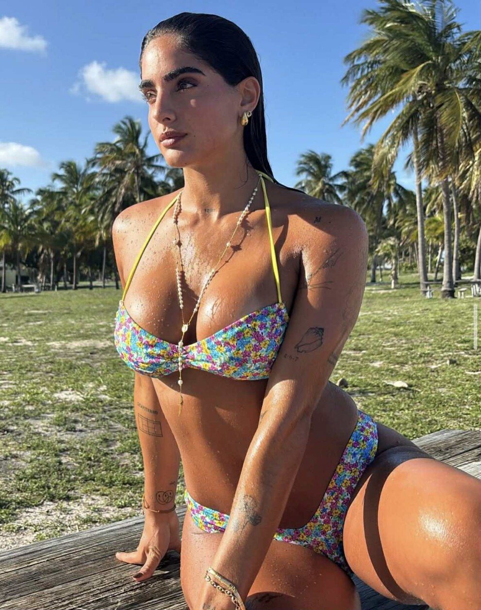 aaf47760-8257-47d9-984a-a2f164c7bf99 aaf47760-8257-47d9-984a-a2f164c7bf99