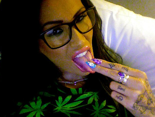 4-a27313deb7cae4e24322ff7468f8c163_7e6fee