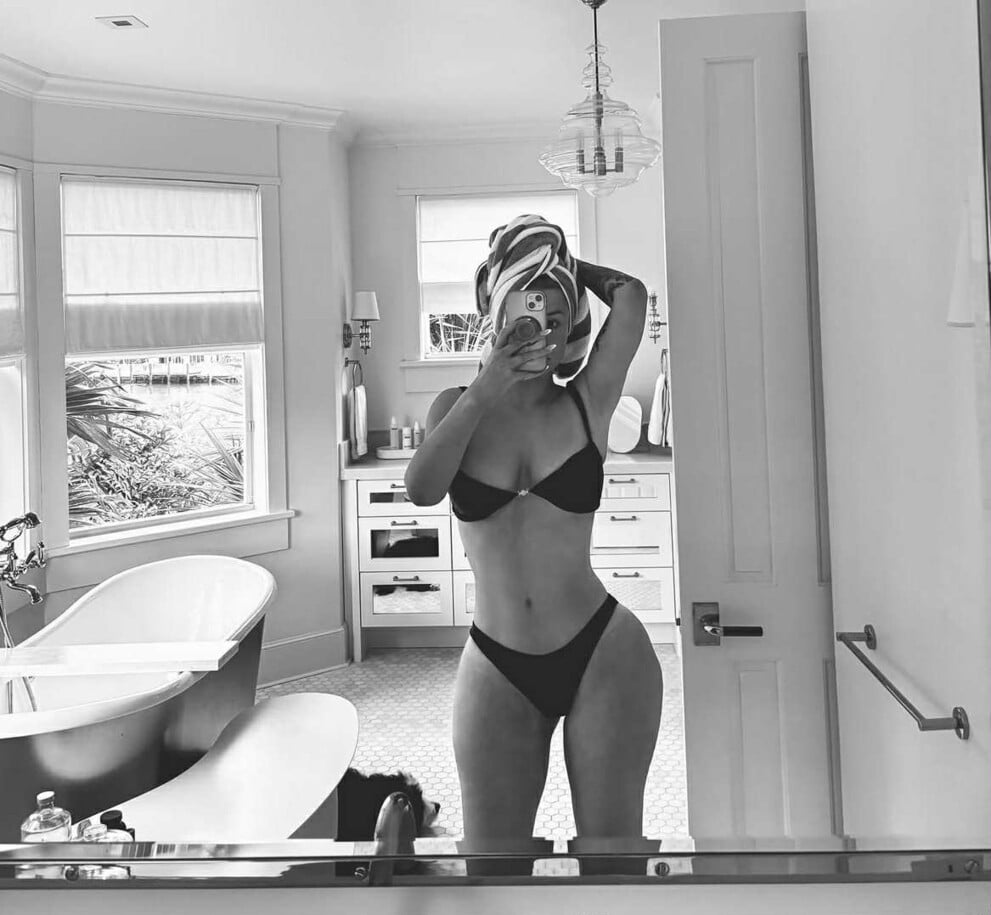 7a293655-2f69-49d2-8372-c32b9c74077d 7a293655-2f69-49d2-8372-c32b9c74077d