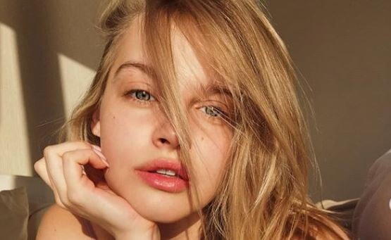 karolina22-ab5d820d2ecd579fd0e144bfbce80387_dfec19