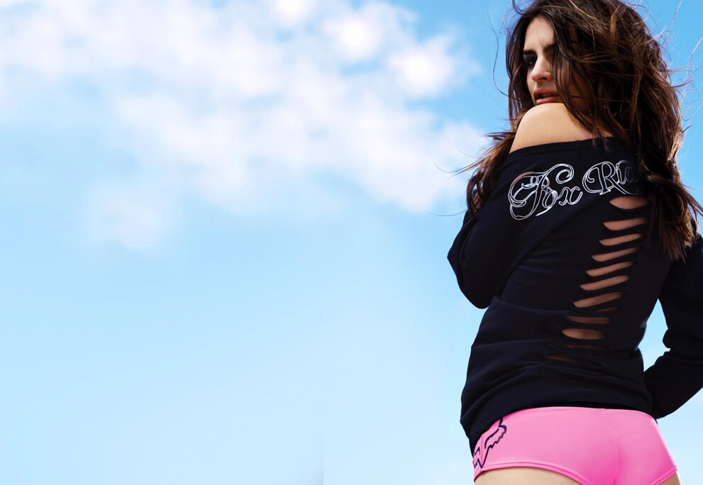 emily-ratajkowski-the-fox-swimwear-8-8d44752af85a24cc39d8abb175653ee9_d3e05b emily-ratajkowski-the-fox-swimwear-8-8d44752af85a24cc39d8abb175653ee9_d3e05b