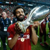 Mohamed_Salah_with_UEFA_Super_Cup